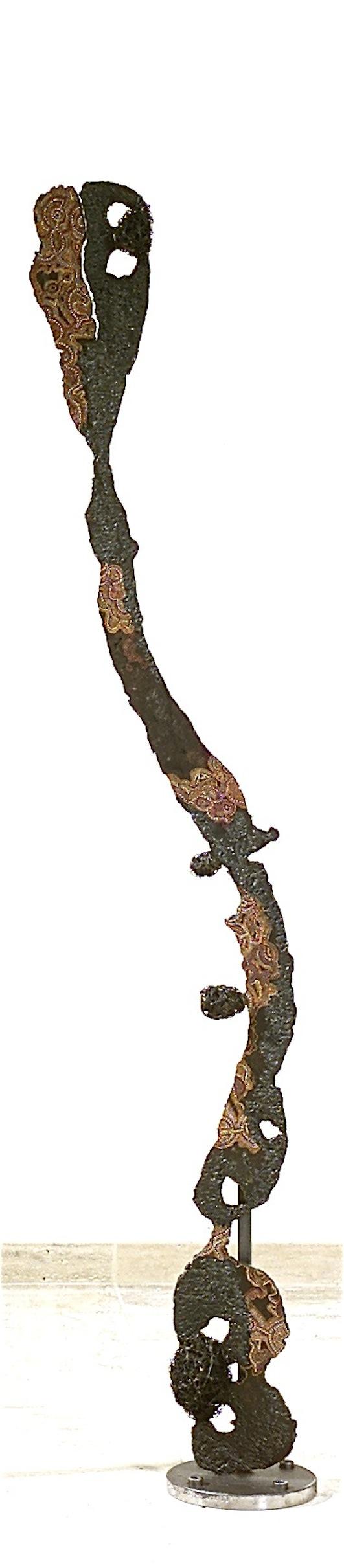 Una lunga strada | iron sculptures 